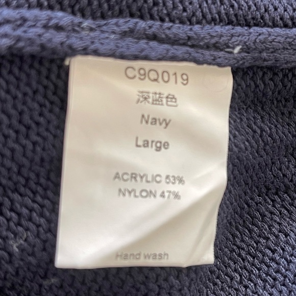 💙Navy blue size Large sweater shorts with drawstring waist. Great weight! - Picture 4 of 4